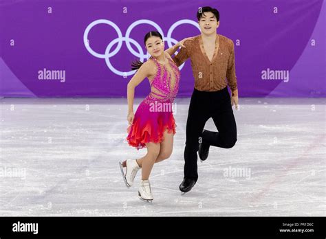 Maia Shibutani and Alex Shibutani (USA) during the Figure Skating Team ...