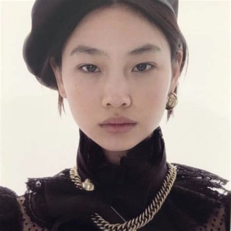 hoyeon jung lq selca icon pfp messy layouts Model Portfolio, Korean Model, Female Characters ...