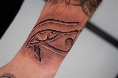 Update 80+ eye of horus tattoo - esthdonghoadian