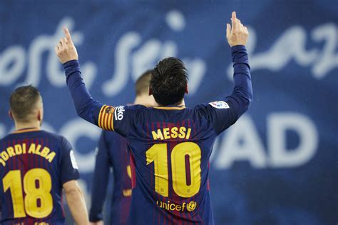 PSG prepare three-year contract for Lionel Messi - Get French Football News