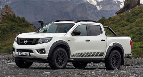 New Nissan Navara AT32 Is Ready For Any Off-Road Challenge | Carscoops