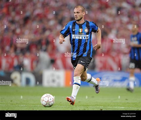 WESLEY SNEIJDER INTER MILAN INTER MILAN SANTIAGO BERNABEU MADRID SPAIN ...