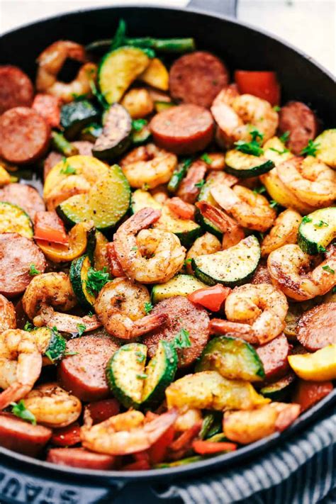 Cajun Shrimp and Sausage Vegetable Skillet | The Recipe Critic | Healthy recipes, Low carb diet ...