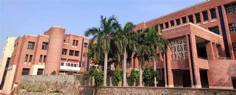 Jesus & Mary College New Delhi