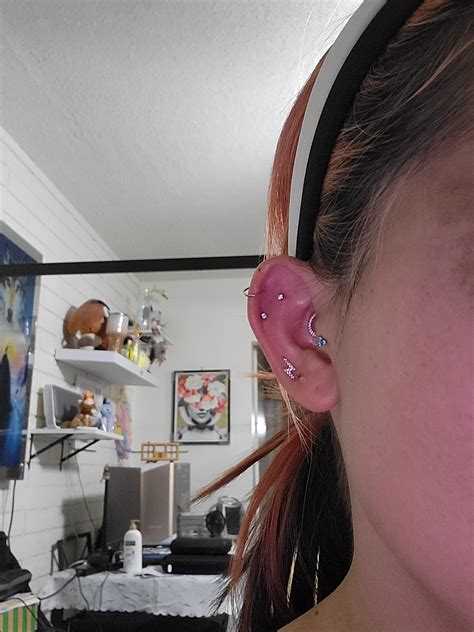 Helix piercing : r/piercing