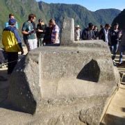 Intihuatana,hitching post of the sun, Machu Picchu 1020740