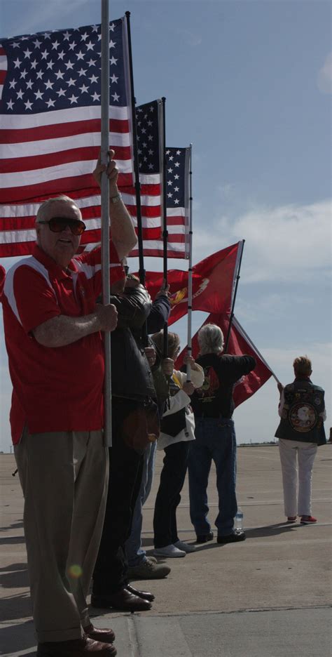 DVIDS - Images - 3rd Marine Aircraft Wing units return home [Image 2 of 10]