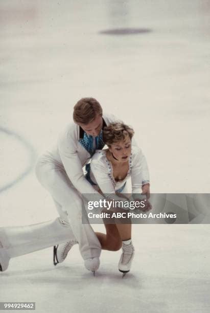 Torvill Dean 1984 Photos and Premium High Res Pictures - Getty Images