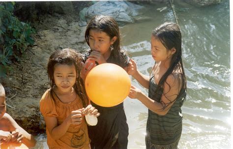 Children in Laos 2 Free Photo Download | FreeImages