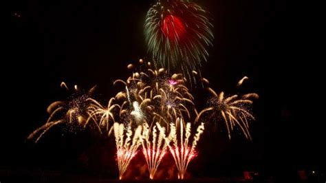 Fireworks Spectacular at Crystal Palace Park - Fireworks - visitlondon.com