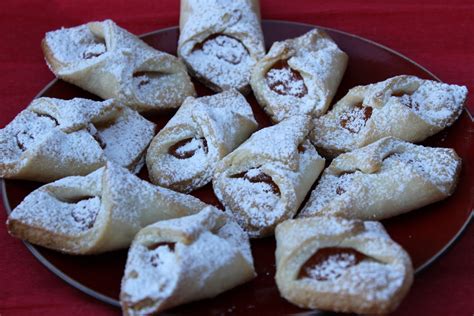 Pots and Frills: Cream Cheese Cookies with Apricot Filling