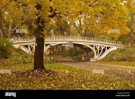 Gothic reservoir bridge ©calvert vaux hi-res stock photography and images - Alamy