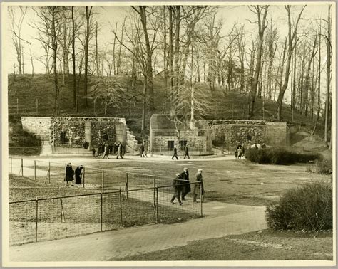 Visitors at Baltimore Zoo – Maryland Center for History and Culture