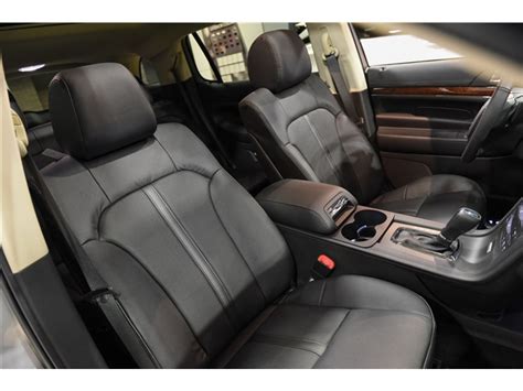 2019 Lincoln MKT: 49 Interior Photos | U.S. News