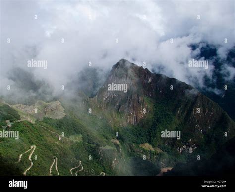 machu picchu trek Stock Photo - Alamy