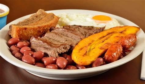 Traditional Colombian Food To Try During Your Trip • Lulo Colombia Travel