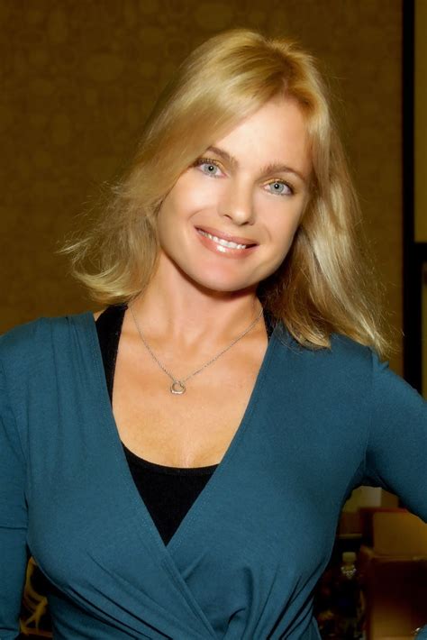 celebrity style gallery: Erika Eleniak