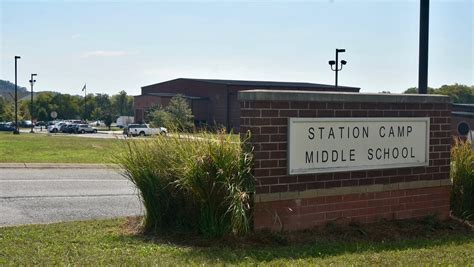 School board accepts $3.1 million bid for Station Camp Middle expansion