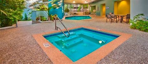 10 Incredible Apartment Pools in Cincinnati | Rent. Blog