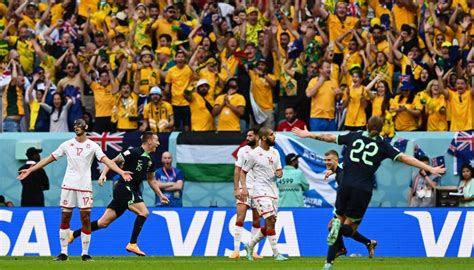 Football World Cup: Australia bounce back with hard-fought win over ...