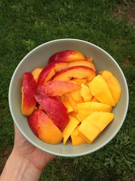 🍎 Fruitarian | Calories in vegetables, Peach mango, Fruitarian