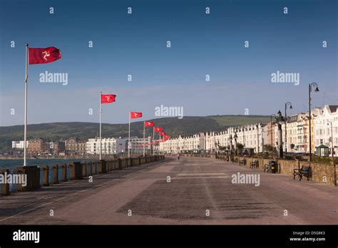 Loch promenade douglas isle man hi-res stock photography and images - Alamy