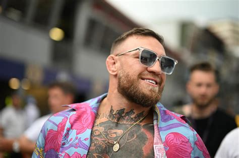 Conor McGregor's Best Men's Fashion Moments In and Out The UFC - Inside ...