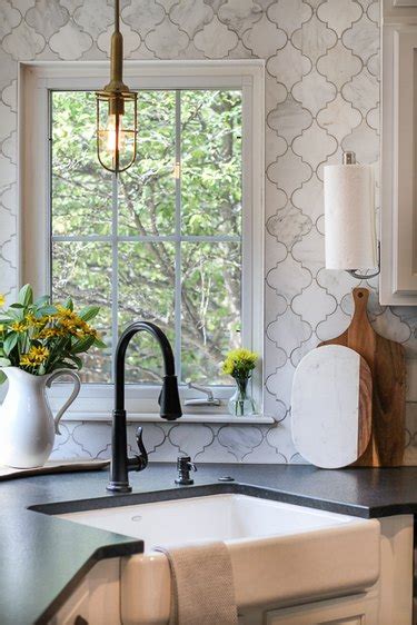 Arabesque Tile Kitchen Backsplash Ideas and Inspiration | Hunker