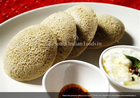 Kambu (pearl millet) idly, kambu idli