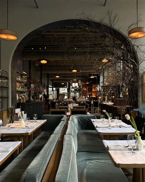 12 Best Romantic Restaurants In NYC To Have A Date At In 2024 (+ What To Order)