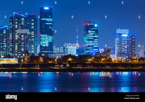 Seoul skyline at night Stock Photo - Alamy