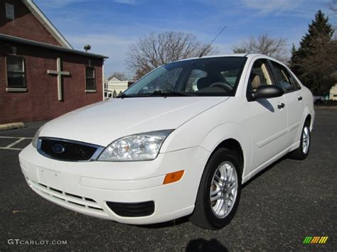 Cloud 9 White 2006 Ford Focus ZX4 SE Sedan Exterior Photo #73797731 ...