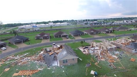 More than 300 homes damaged in tornado | wltx.com