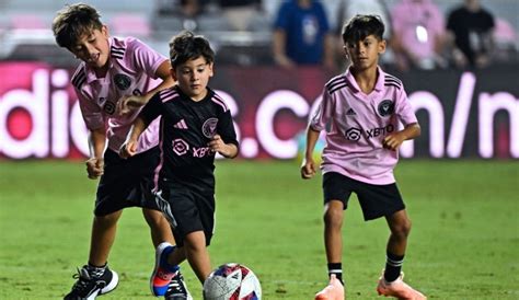 Lionel Messi’s Kids Play on Field in Adidas After Inter Miami’s Match – Footwear News