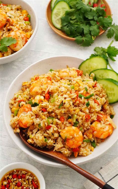 Khao Pad ( Thai Fried Rice ) - Khin's Kitchen