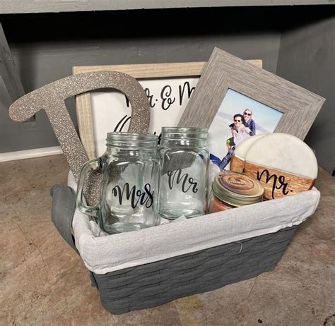 15 Best Engagement Gift Basket Ideas for Couples - newlywed gift with ...