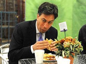 Ed Miliband bacon sandwich photograph - Wikipedia