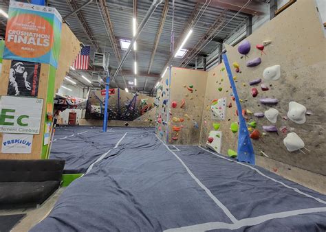 Facility Gallery - The Boulder Yard