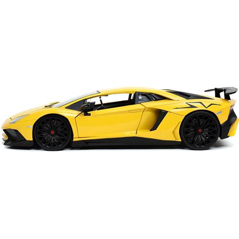 Lamborghini Aventador SV Yellow Diecast Model Car | Jada Toys