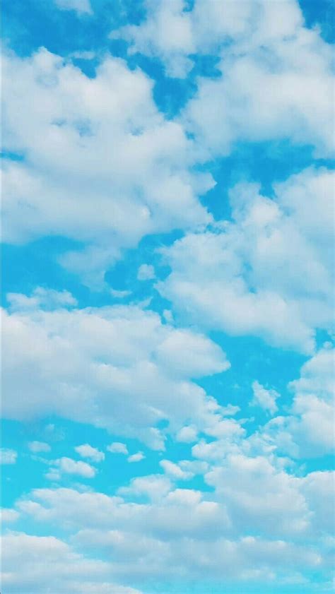 Aesthetic Pict.🌃 | Blue sky wallpaper, Sky aesthetic, Blue sky clouds