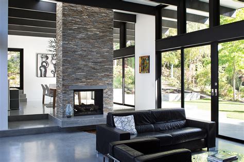 Modern Atrium House by Klopf Architecture