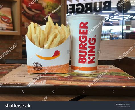 1,940 Fries burger king Images, Stock Photos & Vectors | Shutterstock