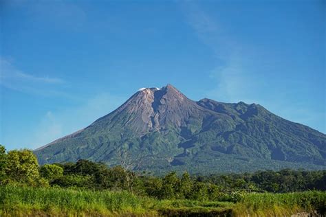 Sejarah Menarik Letusan Gunung Merapi - Lava Tour Merapi Jogja