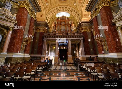 Budapest, Hungary. Interior of St. Stephen's Basilica Cathedral Stock Photo - Alamy