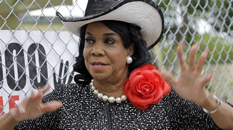 House Democrats call on John Kelly to apologize to Frederica Wilson