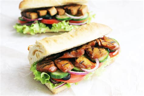 subway chicken teriyaki sandwich ingredients - cooked chicken