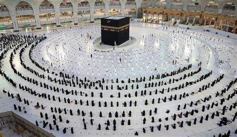 Solat tarawih hanya 10 rakaat di Masjidil Haram dan Masjid Nabawi ...