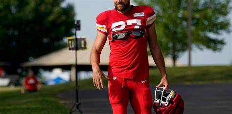 Travis Kelce Fantasy Week 2: Projections, Points and Stats vs. Jaguars | FanDuel Research