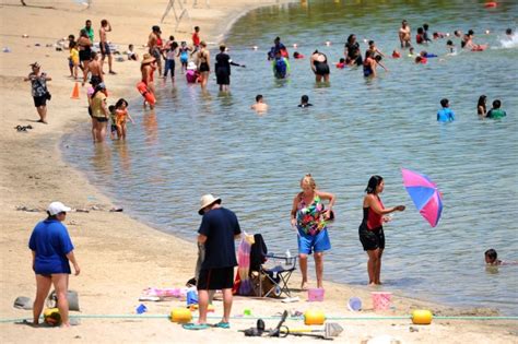 Staying cool at Castaic Lake Lagoon – Daily News