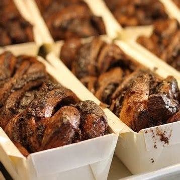 For a Sweet Holiday: Breads Bakery Chocolate Babka | The Best Hanukkah Gifts | 2021 | POPSUGAR ...